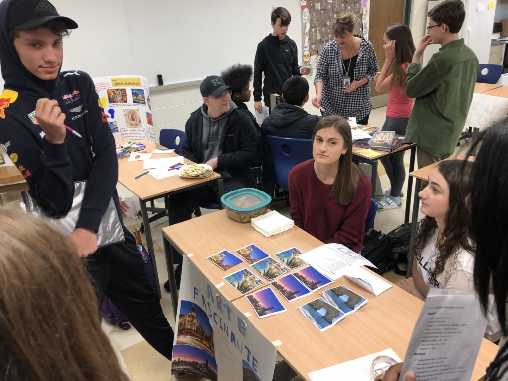 Senorita_West's tweet photo. Is it econ or Spanish class?! We’re bartering for goods at the El Rastro mercado we made in order to buy tickets to a “bullfight” and learn about the practice and the controversies later in the week. #Espanol2 @NoviHighSchool https://t.co/cuQrVKctPT