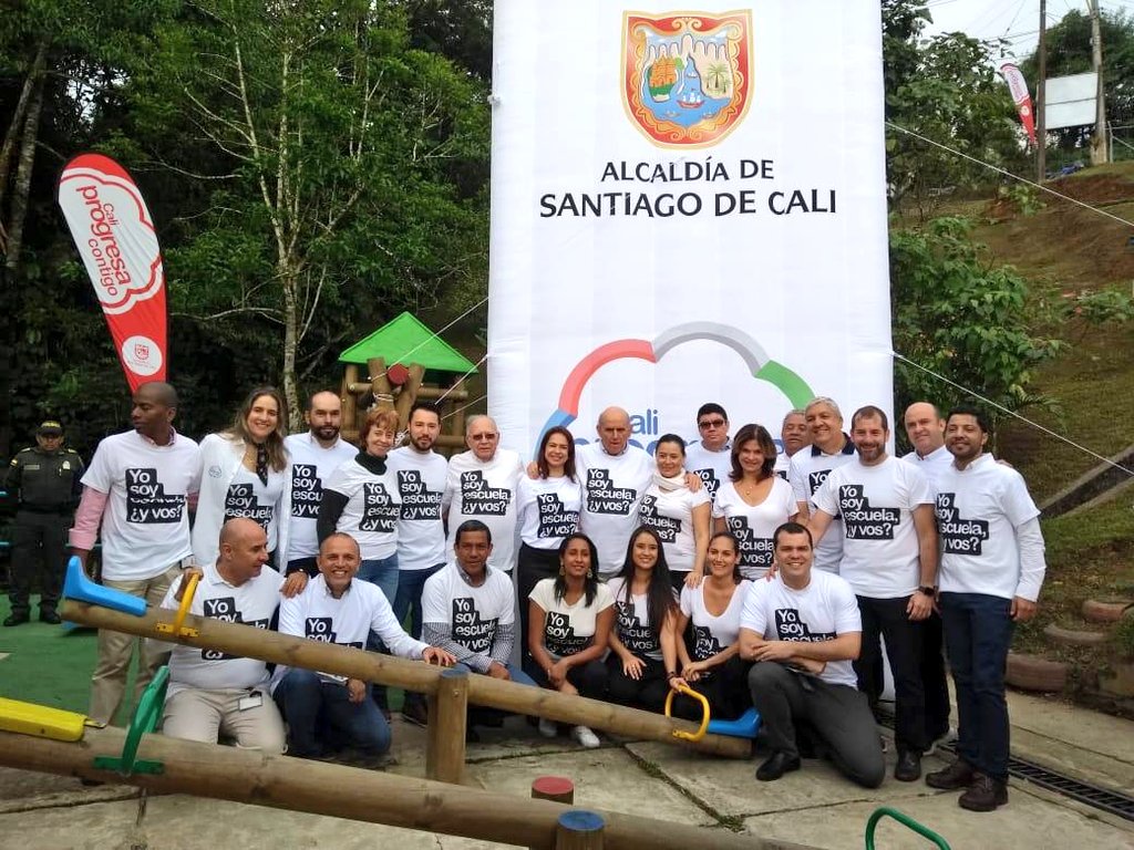 RiesgoCali's tweet image. Incentivamos el fortalecimiento de los proyectos de vida de los estudiantes, brindándoles la mejor oferta educativa y cultural. La apuesta educativa es para todos.  #AsíConstruimosProgresoSocial #EducaciónParaElProgreso