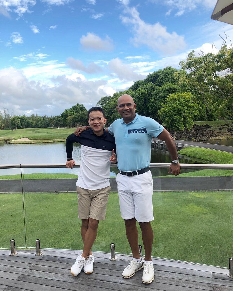 LondonGolfClub's tweet photo. Great to see #LGCMembers Vik Rampersad and Zhi Yang enjoying their reciprocal benefits @ET_Destinations @constancehotels Bella Mare Plage, Mauritius ⛳️☀️
#LondonGolfClub #LGCDriven https://t.co/KzfIoMlTiZ