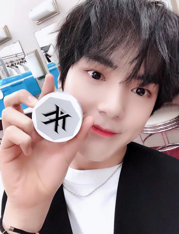 MonstaXEurope's tweet photo. TRANS | 07.05.19
"#MONSTAX X #TONYMOLY
#MonstaXToneUpSet โ๏ธ
#ํ ๋๋ชจ๋ฆฌ
#LivelyFace #SoftSmoothSkin
#SHOWNU #WONHO #MINHYUK #KIHYUN"
#๋ชฌ์คํ์์ค #MONSTA_X
#์
๋ #์ํธ #๋ฏผํ #๊ธฐํ
#WE_ARE_HERE #ํธ๋ผ์ด์ฆ #HORIZON
@OfficialMonstaX https://t.co/7oDTj2QeKK