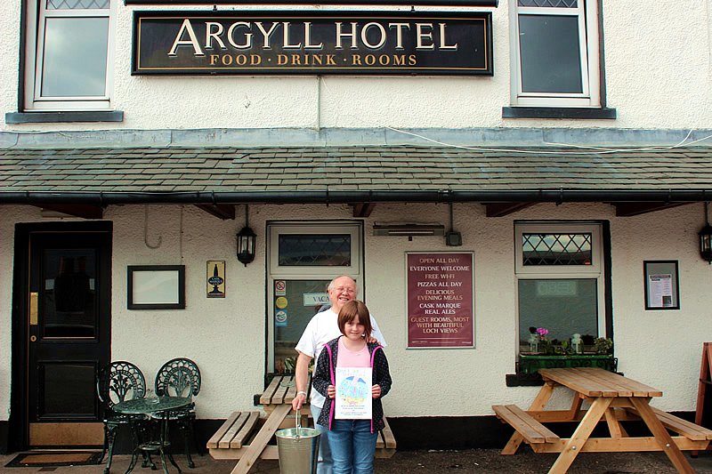 klondyker's tweet photo. Ullapool Primary kid Megan out campaigning to stop cigarette butts reaching our sea. She made posters & delivered them + a bucket to 4 pubs in Ullapool. One of the main litter items in our sea - full of toxins, plastics and take 10 to 15 years to break down. #PainInTheButt https://t.co/nggouJAffI