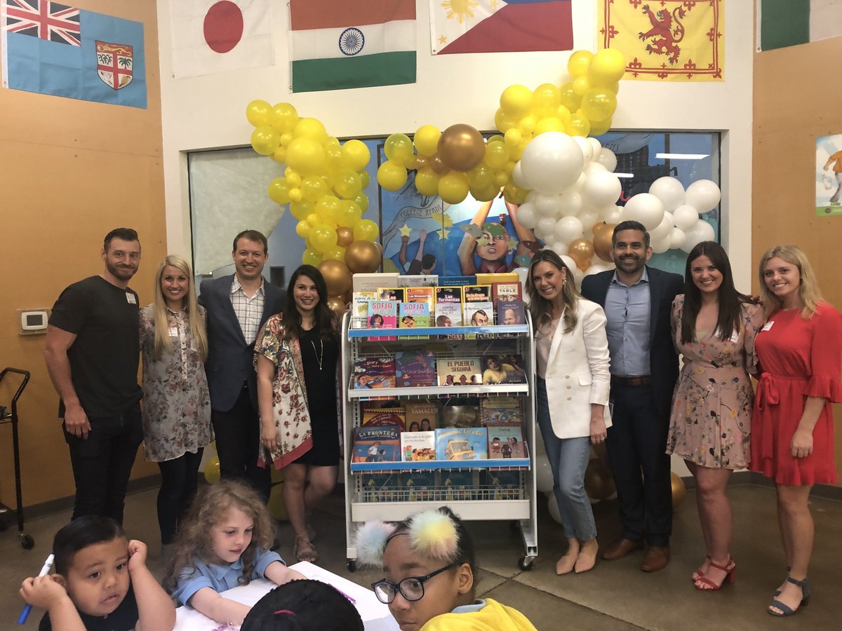 Wayside Schools celebrated #worldbookday with our generous friends at <a href="/KendraScott/">kendrascott</a>. Becoming a proficient reader in elementary school helps our scholars prepare for the rigors of the IB program. Thank you again for your support Kendra!
