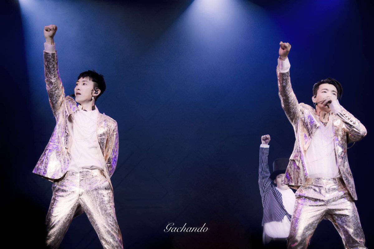 Gachando1's tweet photo. 20190419 #SUPERJUNIOR D&amp;E in seoul #EUNHYUK #DONGHAE https://t.co/MvBXvOPuGS