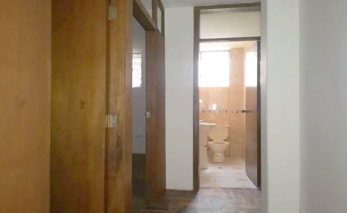 GoldmanPropieda's tweet photo. La Florida, #local 🏪comercial, #renta, 180m2. Costo: $2,240.📱0998297085.
Código Goldman: A3776
#Goldman #FelizJueves #Repost @EmprendedoresEC @ArriendosQuito @guia_emprendeEC @QuitoRetweet @QuitoRT https://t.co/bsxv9U0wET