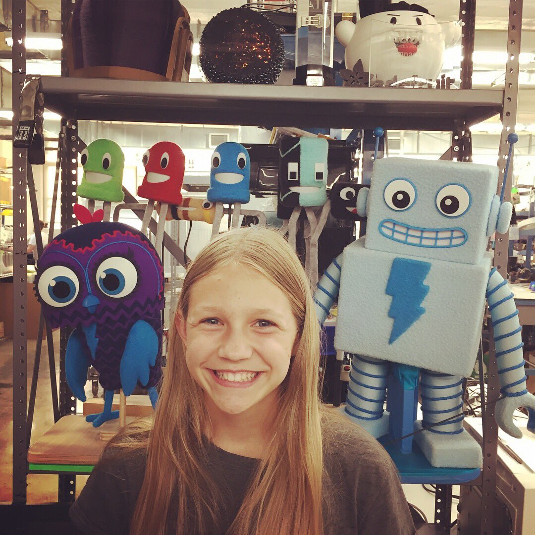 RobotMakerGirl's tweet image. #ThrowbackThursday to a 2017 visit to @adafruit #CircuitPlayground #LadyAda