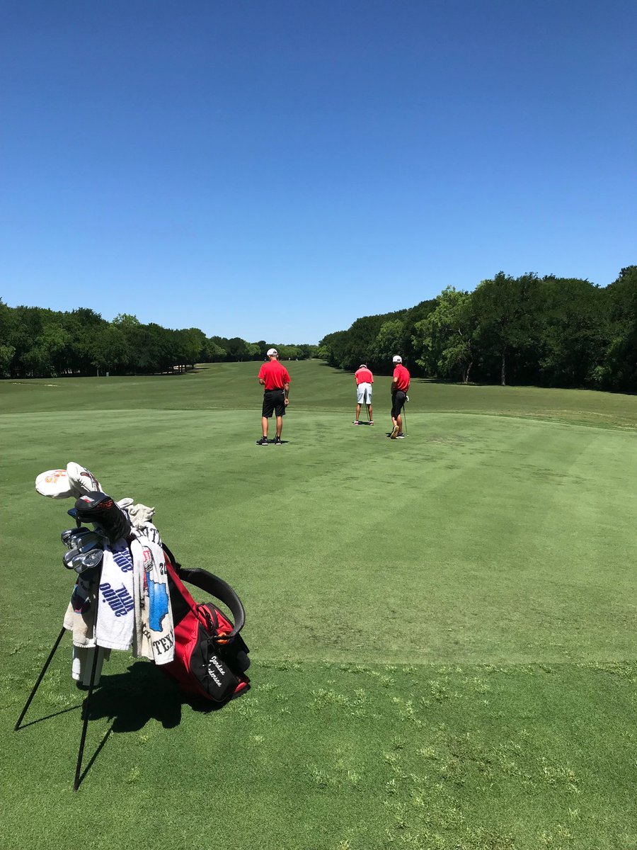 Churchill’s Jordan Anderson putts on the 11th hole on Day 2 of the Region IV Golf Championships