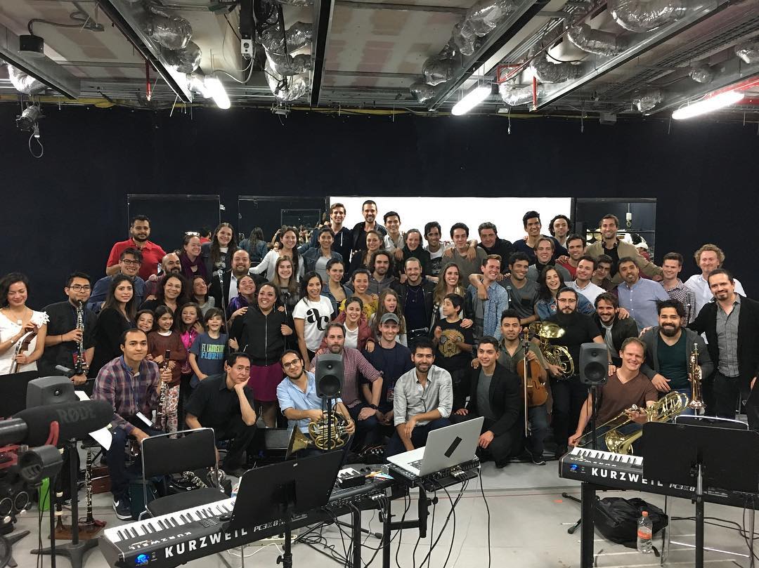 Uno de los momentos mágicos de #LosMiserables fue la primera vez que se encontró la voz y la música en el #Sitzprobe #tbt