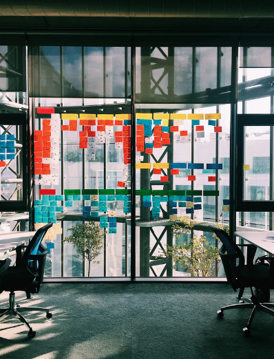 Sigue en #streaming el meetup con <a href="/ilios_design/">ilios.design</a> en <a href="/GoogleStartupES/">Google for Startups - Spain</a> Clica en el link👉 youtu.be/5NSv0gFnlXs #Collisionstrends #design