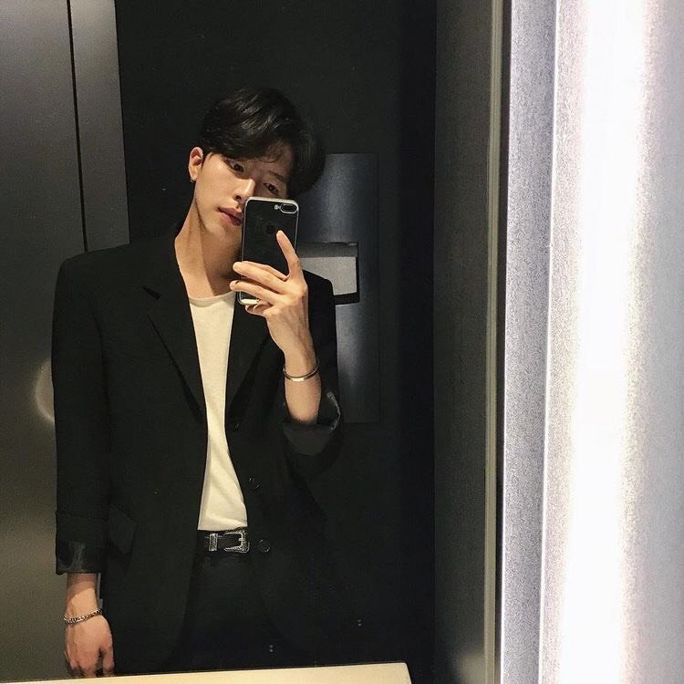 🚫ไอ่!เป็ด👽 tweet media