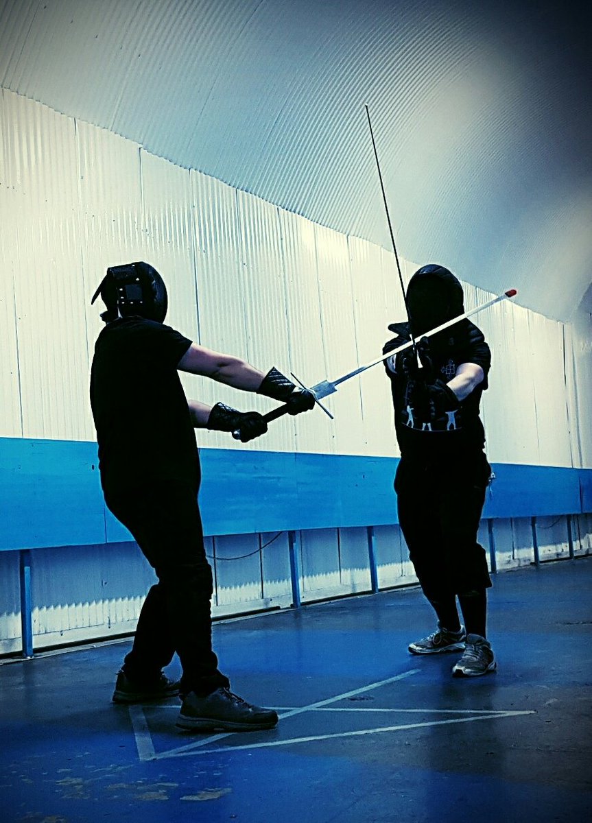 VanguardCentre's tweet image. German Longsword this evening - flow drills, guards low and guards high. Plenty to get your teeth stuck into! ⚔
Longsword class at 6.00pm, followed by some archery too at 8.00pm tonight. 🏹
#Longsword #HEMA #Glasgow #Vanguardglasgow #fight #swords #archery