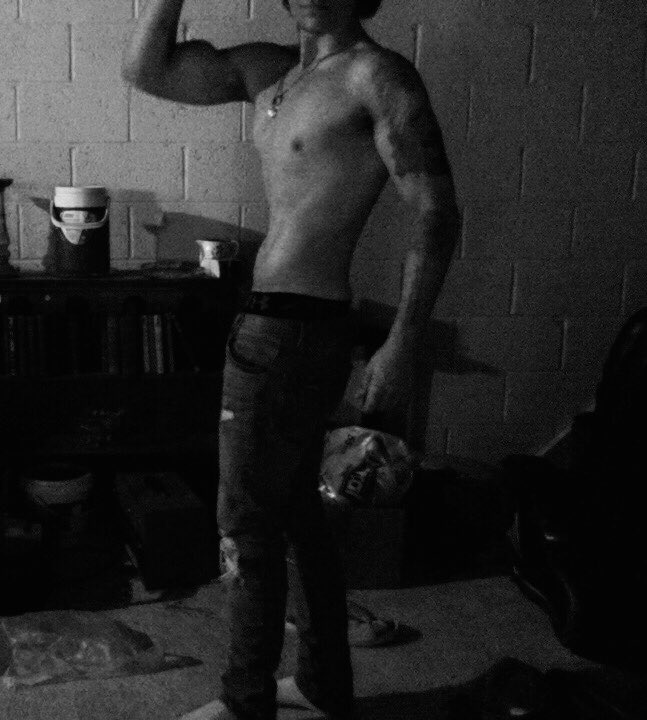 87auburn's tweet photo. ghostboy https://t.co/Hrvt2mEpNk