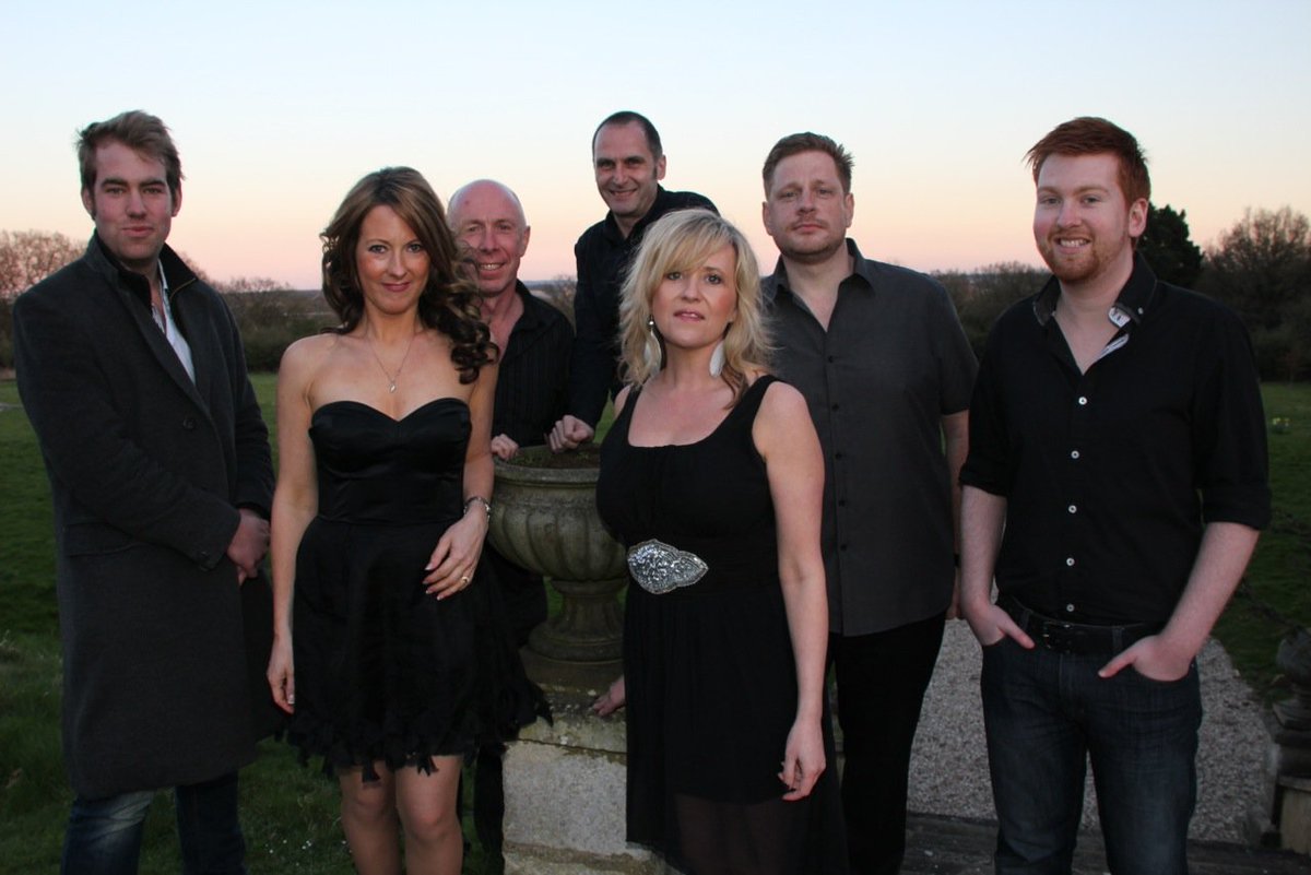 TheFalknersArms's tweet photo. This Saturday night sees a welcome return to the Falkners stage for Funk Lab, an exciting 7-piece band with timeless soul, jazz, funk and dance tracks played in their own unique style. 
Awesome!
 
https://t.co/QjlGCzmkx9 https://t.co/SGNcW4bYuc