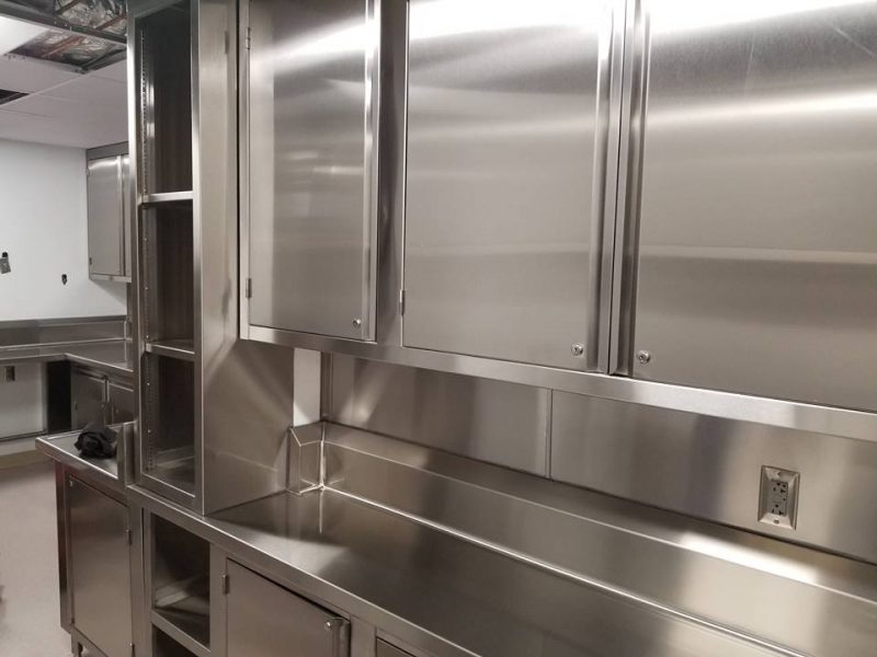 emjacind's tweet photo. #tbt to this medical equipment we fabricated for Martin Health System.

#stainlesssteel #fabrication #medicalequipment #hospitalequipment https://t.co/owkNd50h26