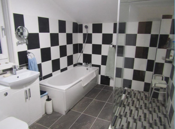 HuntersDN21's tweet photo. 🚫REDUCED🚫

Arkwright Street, Gainsborough - £80,000.

A two bed semi detached house which has undergone a scheme of refurbishment by the current owner. 
NO CHAIN!

📞 Call us today to arrange a viewing - 01427 616118 📞 https://t.co/DOLSyUwsDE