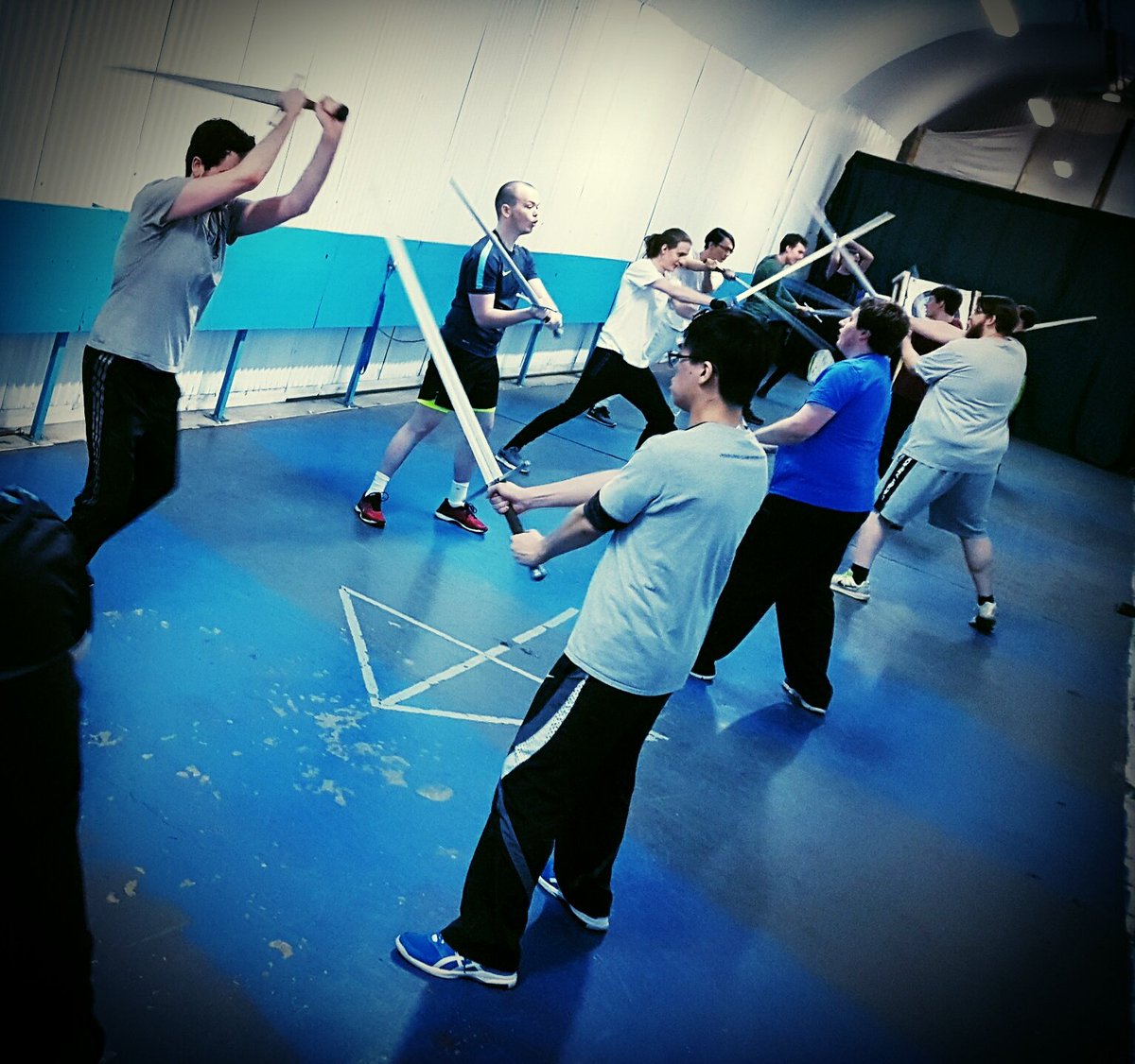 VanguardCentre's tweet image. We had great fun with our Longsword Beginners' Course in January - so much so we are running another one! Get active this spring with 2-handed #sword #fighting! Starting Saturday 11th May for 6 weeks, with your study guide included. Tickets &amp;amp; info here: vanguardcentre.com/shop/events-se… ⚔
