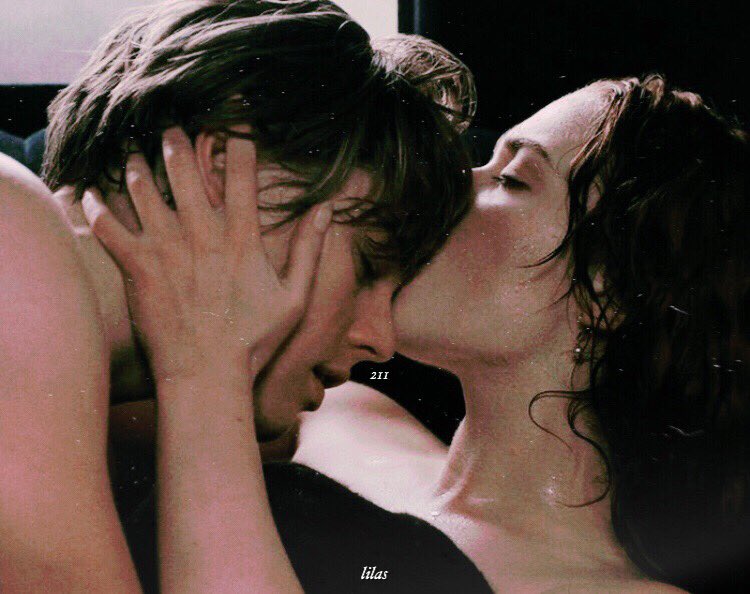 lynxwinchester's tweet photo. now i know she'll never leave me, even as she runs away she will still torment me, calm me, hurt me, move me, come what may, wasting in my lonely tower, waiting by an open door, i'll fool myself, she'll walk right in and be with me for evermore

#00sPARTY 
@00SPARTY https://t.co/zWtDD4fVgD