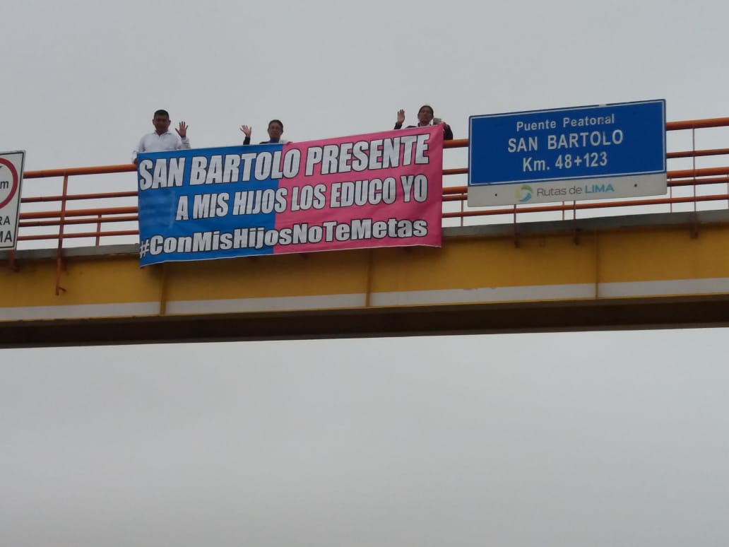 mmmvillale's tweet photo. Escucha @congresoperu la voz del pueblo y eliminen la ideología de Género  #ConMisHijosNoTeMetas  #GeneroNuncaMas #PadresEnAccion https://t.co/sHLdRRnjMB