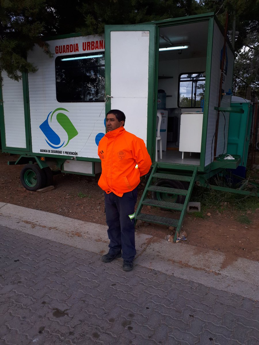 Defensa Civil cubriendo Plaza del Barrio San Benito.