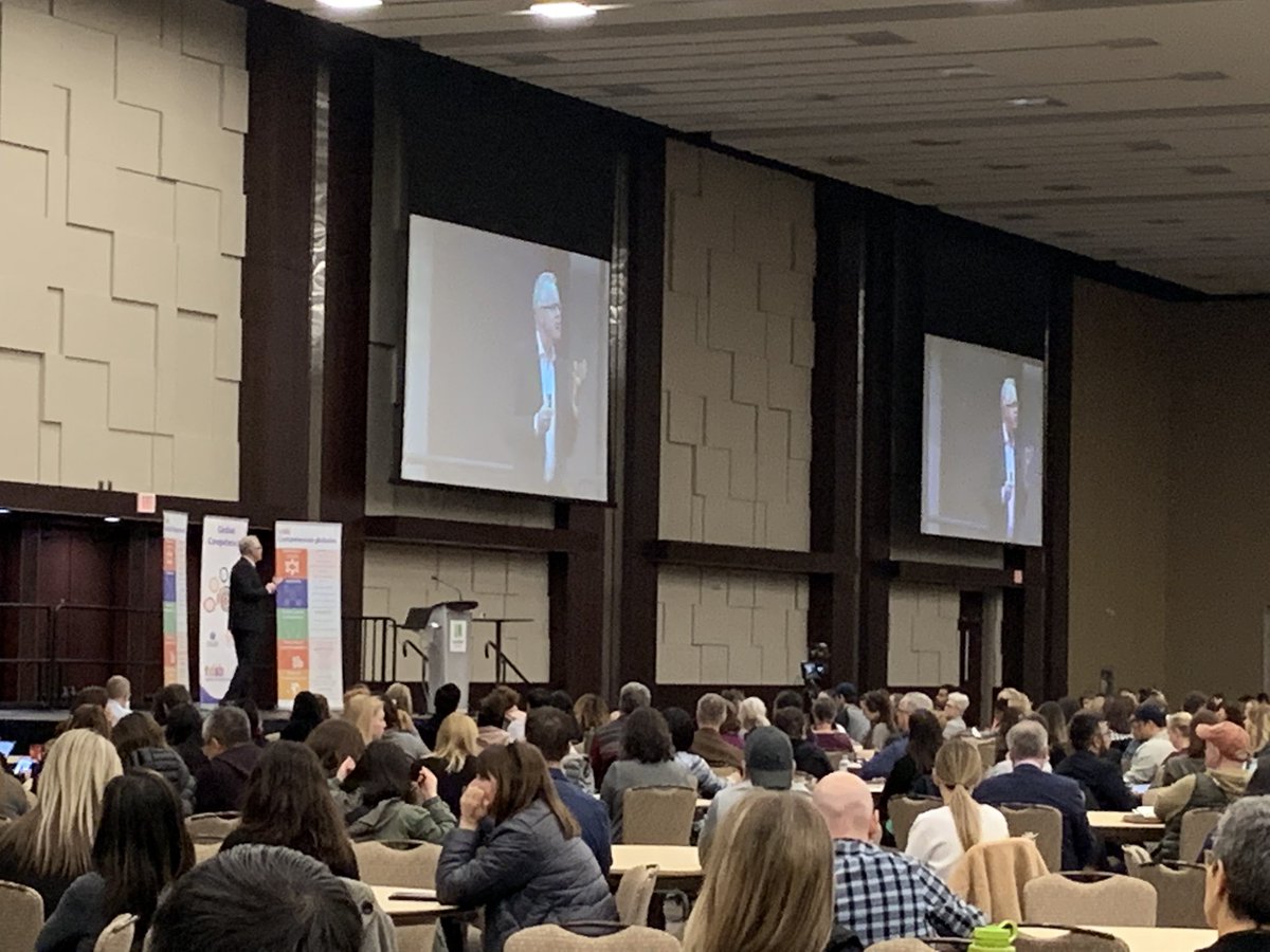 MsBritten1's tweet photo. “Technology is here, the answer is not to ban it, but teach our students to use it responsibly” 🙌🏼
Reflecting on @malloy_john inspiring keynote to kickoff #UnleashingLearning2019
#tdsbul19 #Equity #VisionForLearning #TeachingWithTech https://t.co/MzoCNewLom