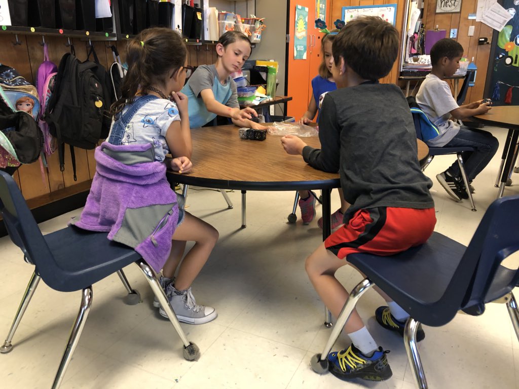 Ms_BrogdonBCE's tweet image. Thank you @gigemITS for coming to our classroom and teaching us all about Cublets! @BCE_BlueJays #soaringinsecond