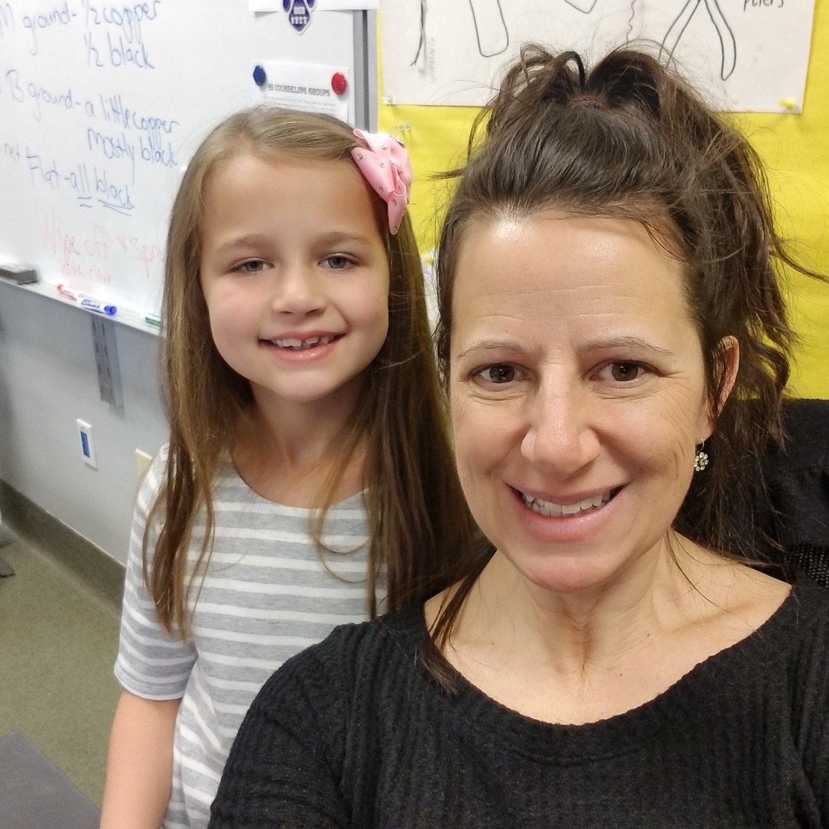CaseyDoyon's tweet photo. National "Take your Kid to Work Day"!!! Art class is so fun :) #DtownHighSchool https://t.co/vSt4LkbewE