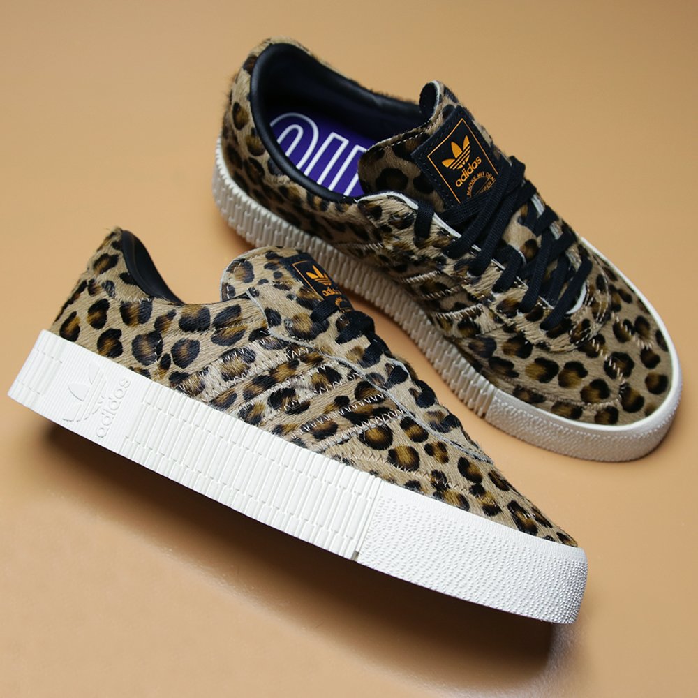 SHELFLIFE.CO.ZA on Twitter: "The WMNS in Animal Print/Off White is now available at our CPT, and online store. Shop now: https://t.co/oJ5ttKoAey https://t.co/W83Gi0pQKz" / Twitter