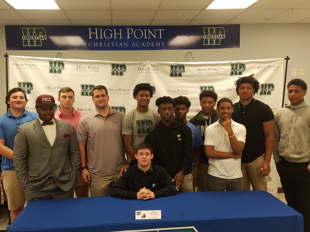 HPCAFootball's tweet photo. Hunter Braswell
2019 HPCA Cougar Football
UNC-Pembroke

@hbraswell_10 
@UNCP_Football https://t.co/Lwnz7m9xpI