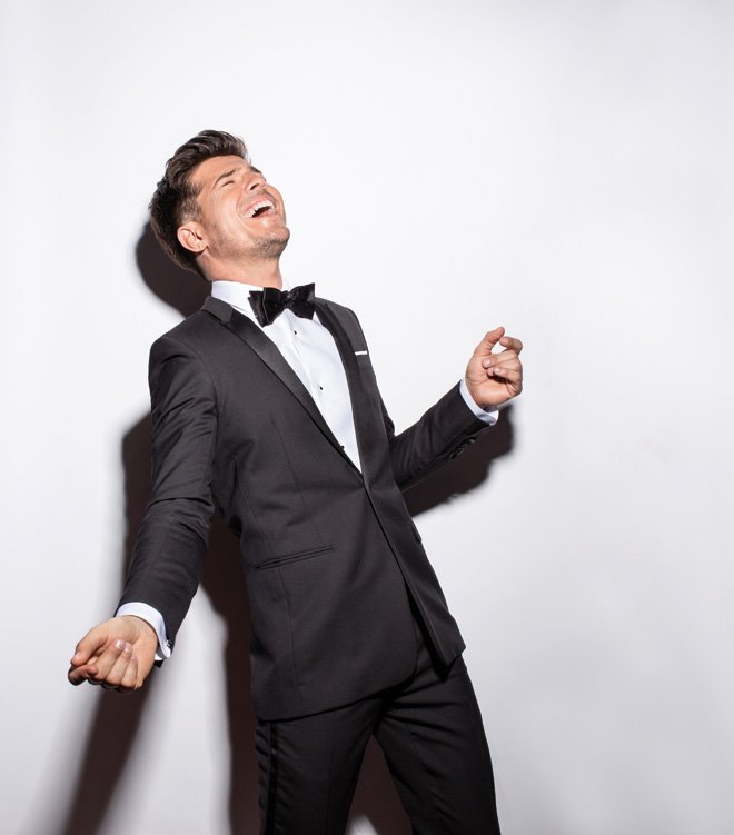 biles_nicole's tweet photo. @vincentniclo BRAVO ! FELICITATIONS ! J'ai beaucoup apprécié cette interview japonaise (traduite en français naturellement...je n'ai pas eu le temps d'apprendre le japonais....)MERCI à #barsk.jp ! J'adore cette photo ! C'est bon de vous voir rire ! Bisous ! https://t.co/gYxVlJQZ1x