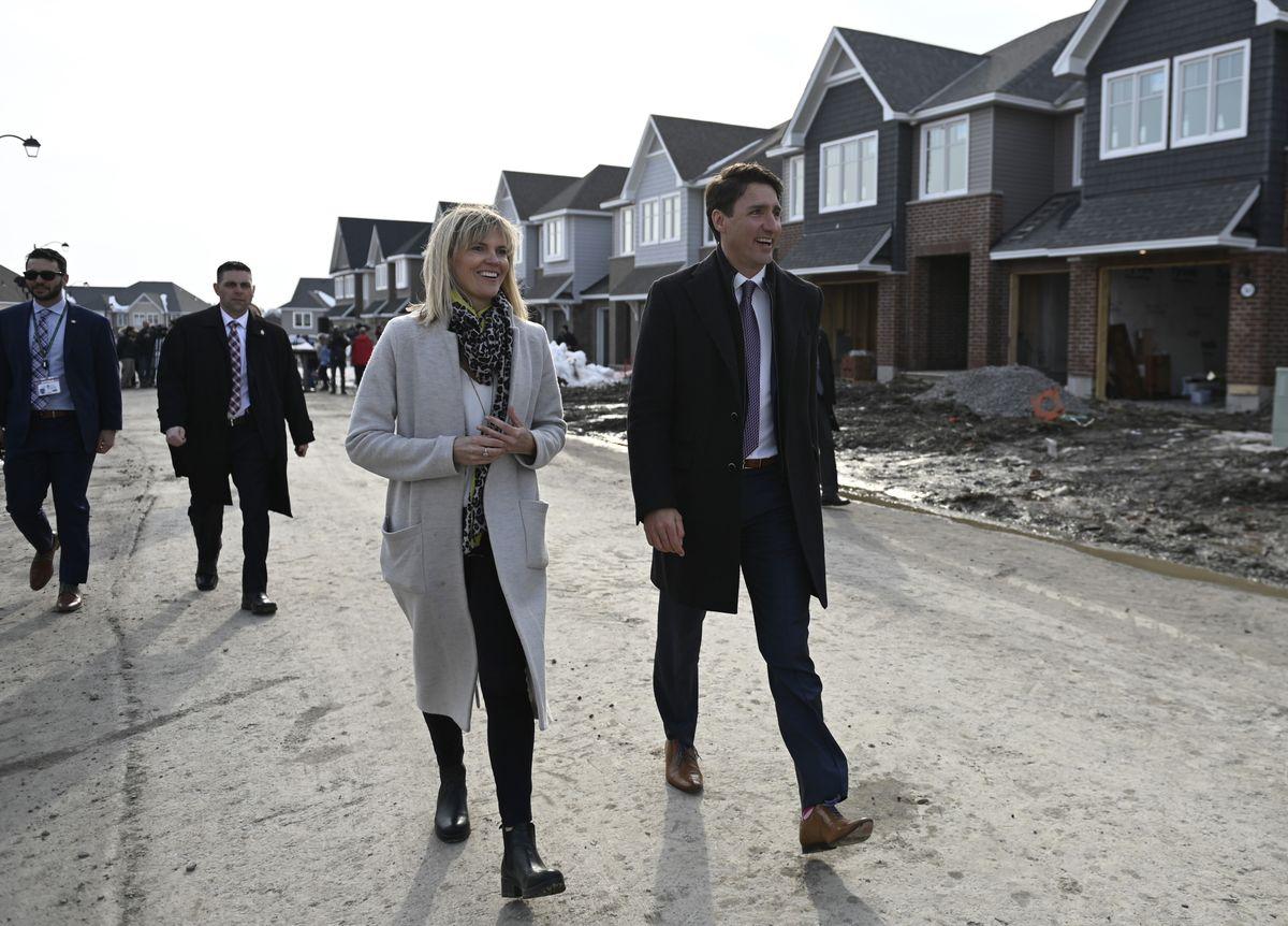 DynamicLend's tweet image. Federal budget 2019: Interest-free mortgage loans for new buyers unlikely to boost home sales, experts say
1l.ink/QC54KC3
Contact DYNAMICLEND for mortgage solution. Visit us at dynamiclend.com or Call us at (800) 307-7079 
#DYNAMICLEND #refinance #paris