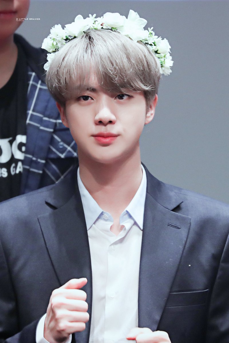 ALittleBraver92's tweet photo. 190425 #Epiphany #Jin #진 #석진 #김석진 #방탄소년단
#BBMAsTopSocial BTS @BTS_twt https://t.co/xpXwsxA2BB
