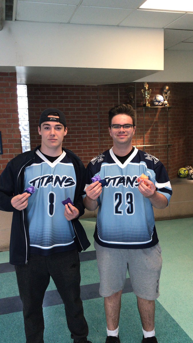 ScentricScents's tweet photo. Game day for @MotherTeresaHS lacrosse, freshest smelling team in the league!  
#jaottawa #smt https://t.co/M4lp34BzBE