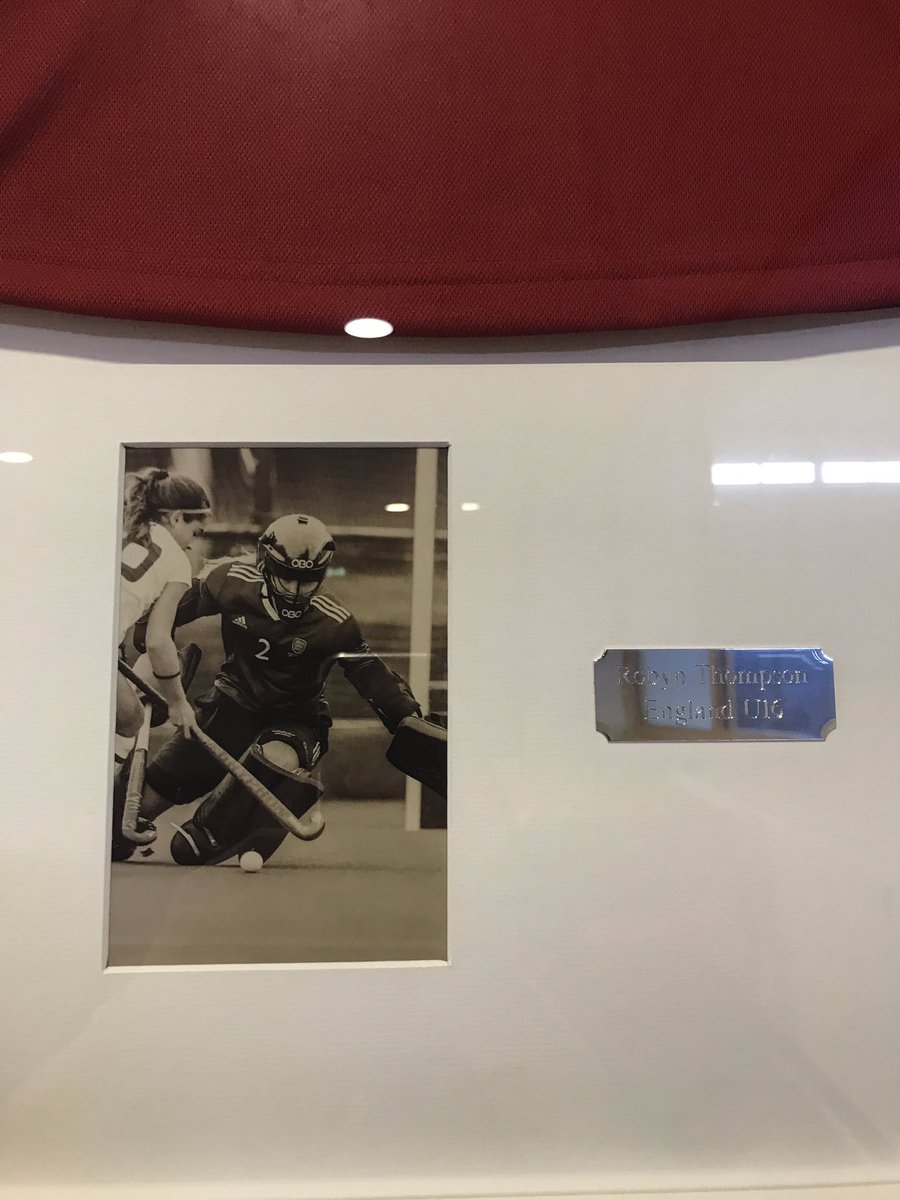 robynnthompsonn's tweet photo. Very proud moment seeing my england shirt framed and up in the sports hall along with some of my best friends and @EnglandHockey teammates, @TillyTillings @aimee_plumb 🏴󠁧󠁢󠁥󠁮󠁧󠁿🏑Grateful for the amazing support from @SLC_Sport @izzard_adam @kwandwane @12boyo1988 @samc_11 https://t.co/RFlBsm5DL0