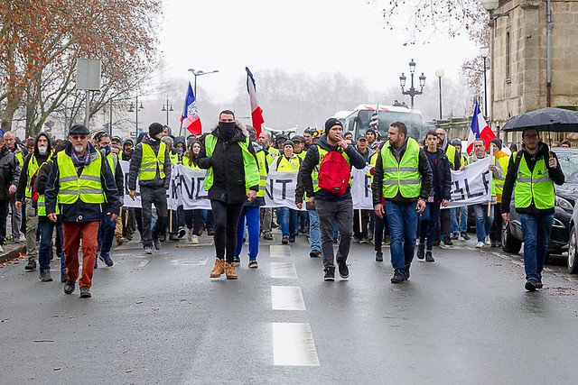 Le mouvement des #GiletsJaunes passé au crible par des chercheurs de l'X <a href="/XDepEco/">X-Économie</a> 
polytechnique.edu/fr/content/le-…