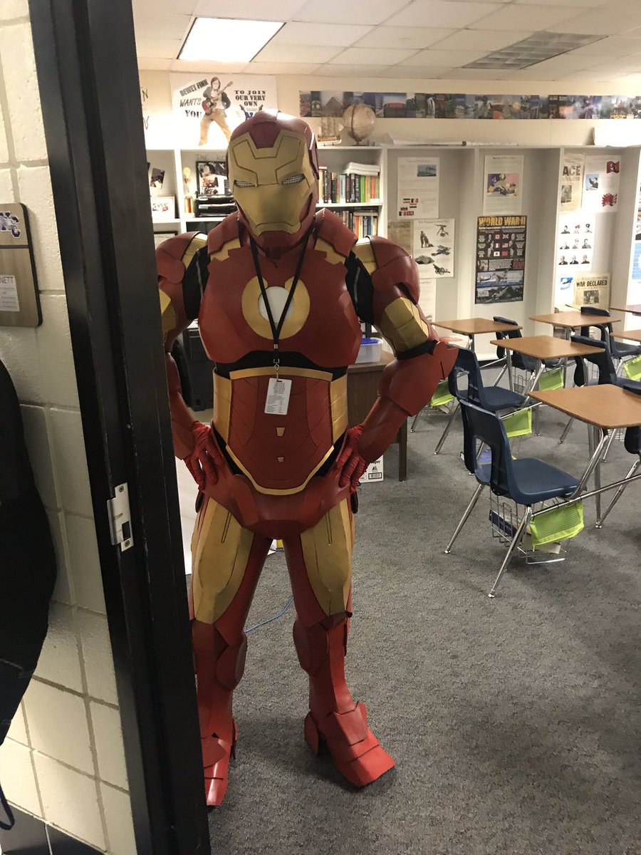 _emily_anthony_'s tweet photo. @RobertDowneyJr my teacher is iron man https://t.co/6t8chJdfL5