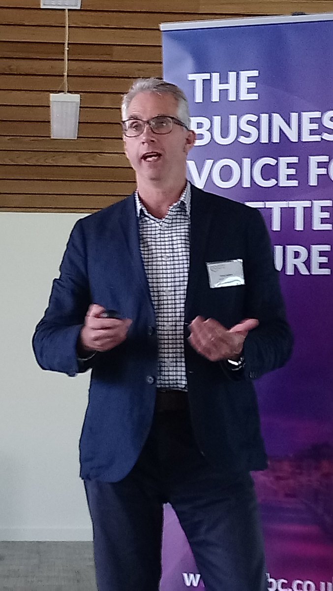 Robert Kathro introduces <a href="/efbd_impactlab/">The Environmental Futures & Big Data Impact Lab</a> at our final project partners workshop! #circulareconomy <a href="/swbctweets/">South West Business Council</a> <a href="/UniofExeter/">University of Exeter</a> <a href="/metoffice/">Met Office</a>