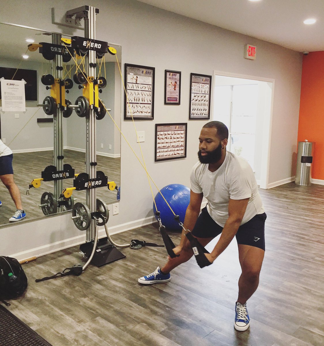 exerosystem's tweet photo. 🎆 Starting the day with an ExeroSystem workout in Louisville Kentucky! 💪☀️💜 #FitnessEvolved https://t.co/DBFTSSRoEL