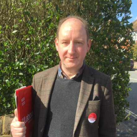 TweetForTheMany's tweet photo. @D_Raval Sure thing Dev!

...and if you're in #Horsham - #Warnham, #Slinfold or #Itchingfield ward then please vote for me 😀
 (looking a bit smug here!).

I will speak up for #Horsham residents and help to hold Tory majority to account and apply some scrutiny to their dealings.
. https://t.co/skovUIFxz4