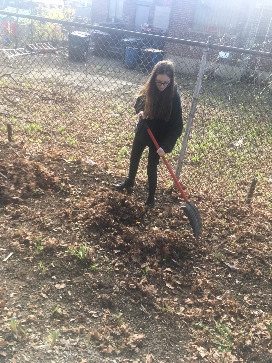 Earth day at PJ... Students are out on the plaza getting our school ready for Spring  #Easterseason #RoadtoGraduation #Springrenewal