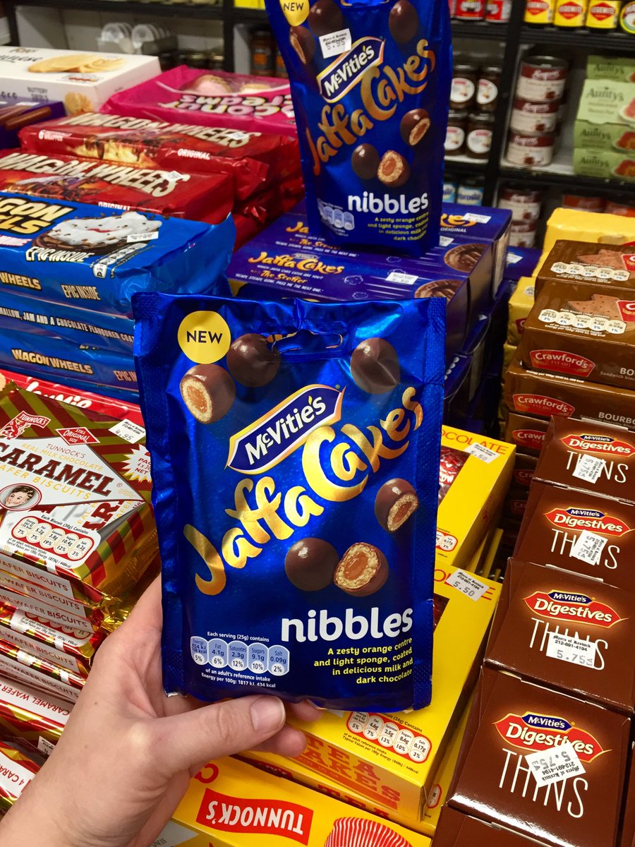 myersofkeswick's tweet photo. โข A few biscuit updates that we promised to let yโall know when they arrived...well theyโre here! ๐
.
โข โข ๐ฌ๐ง ๐ช โ๏ธ ๐ฅ ๐ช
.
.
#bordersbiscuits #wagonwheels #jaffabites #britishfood #nycfood #nyceats #bestfoodny #nyc #nycphotography #thursdaymotivation https://t.co/iBXg34lirI