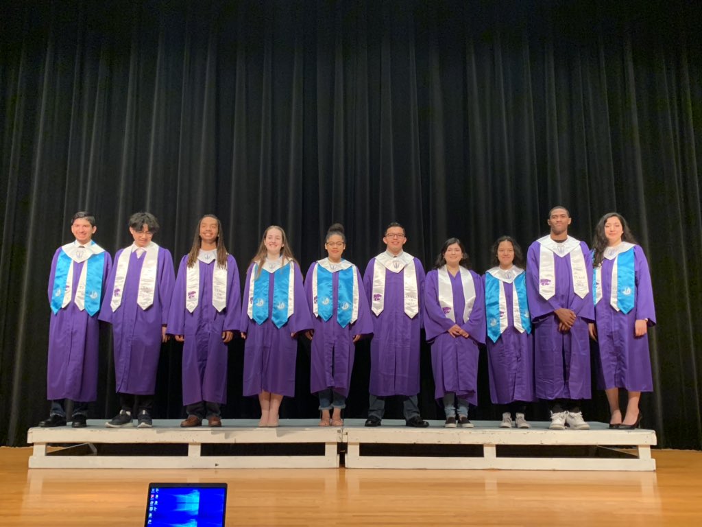 HumbleISD_HHS's tweet photo. Congratulations to our HHS Class of 2019 Top Ten Graduates!! We’re proud of you! #hhspurplepride #scholars #leaders 🎓 https://t.co/ko23mp8gZS