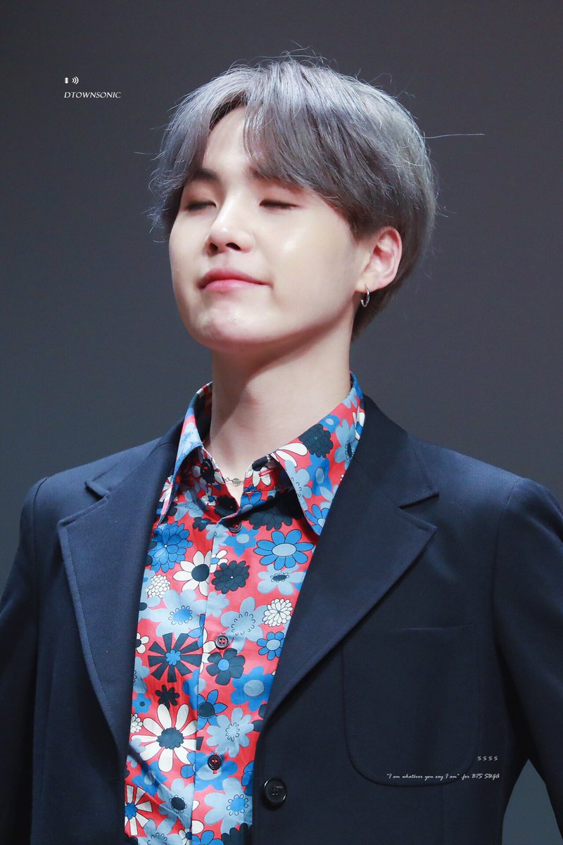 dtownsonic_suga's tweet photo. #SUGA #슈가 #BTS #방탄소년단 
#민윤기 #AgustD 
190425
#BBMAsTopSocial BTS 
@BTS_twt https://t.co/tNtXeDslR6