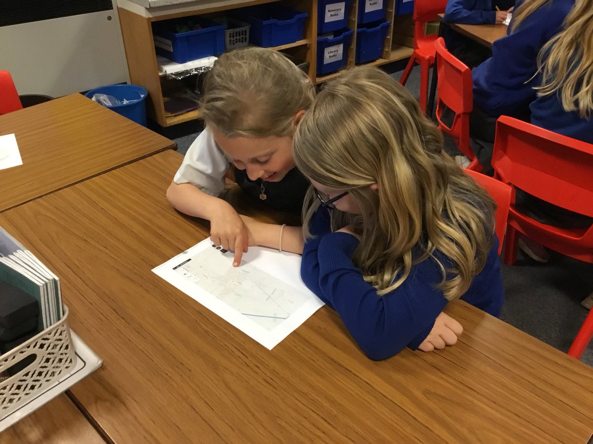GilberdykeRocks's tweet photo. Kingfishers are continuing to build their skills as geographers as we explore our local area using a variety of maps. We have been looking at physical and human features in preparation for our Viking topic #workingonlearning https://t.co/674vEpacnR