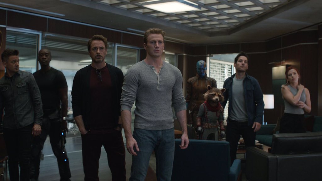 taran_adarsh's tweet photo. #OneWordReview…
#AvengersEndgame: MARVEL-OUS.
Rating: ⭐️⭐️⭐️⭐️⭐️
The hugely-anticipated film exceeds the humongous expectations... Emotional, humorous, lots and lots of surprises in store... Get ready for a Tsunami at the Boxoffice. #AvengersEndgameReview https://t.co/DW6SQNiEFq