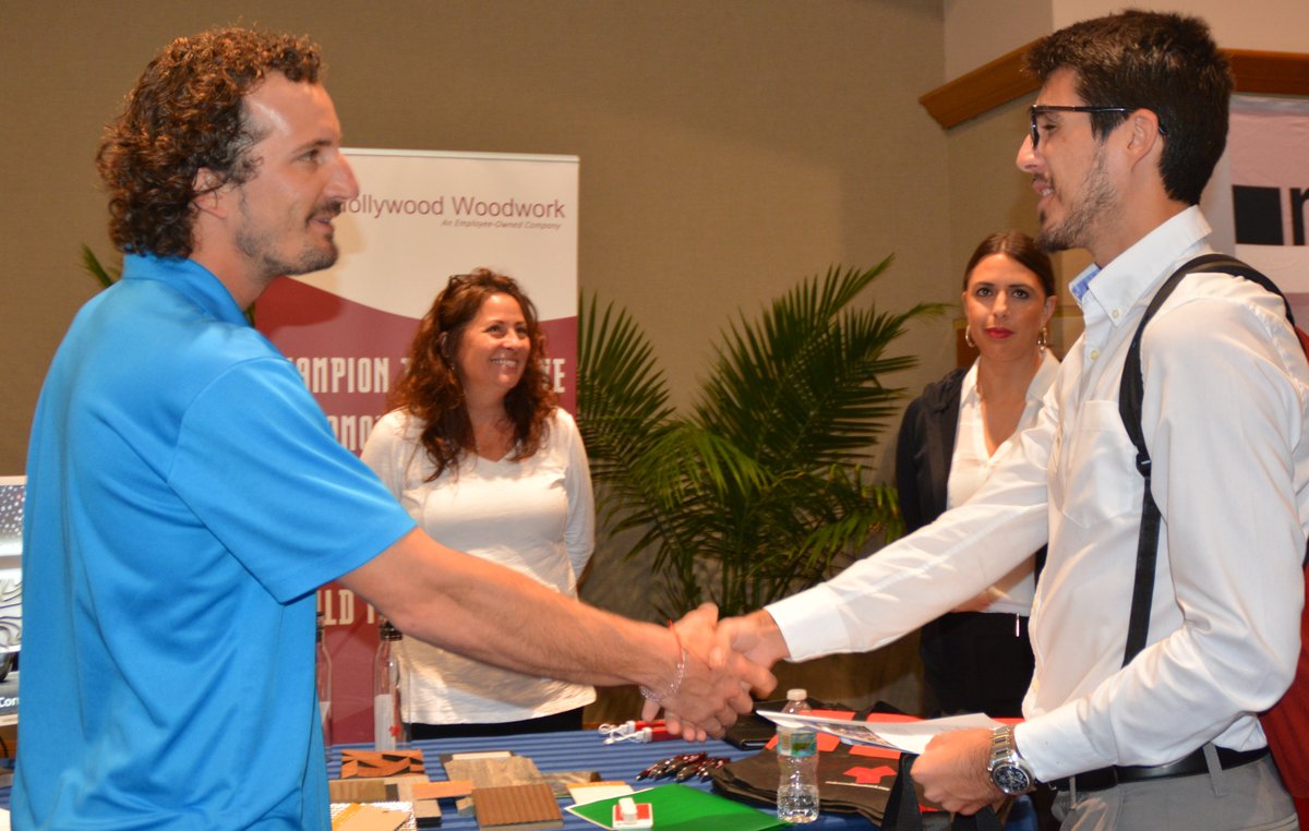 FIU_MossSchool's tweet photo. TBT! Thank you, Hollywood Woodworks for participating in this year's Spring 2019 Career Expo #FIU #FIUMOSS #Spring2019CareerExpo #ConstructionManagement #HireFIU https://t.co/vntVC9b4r5