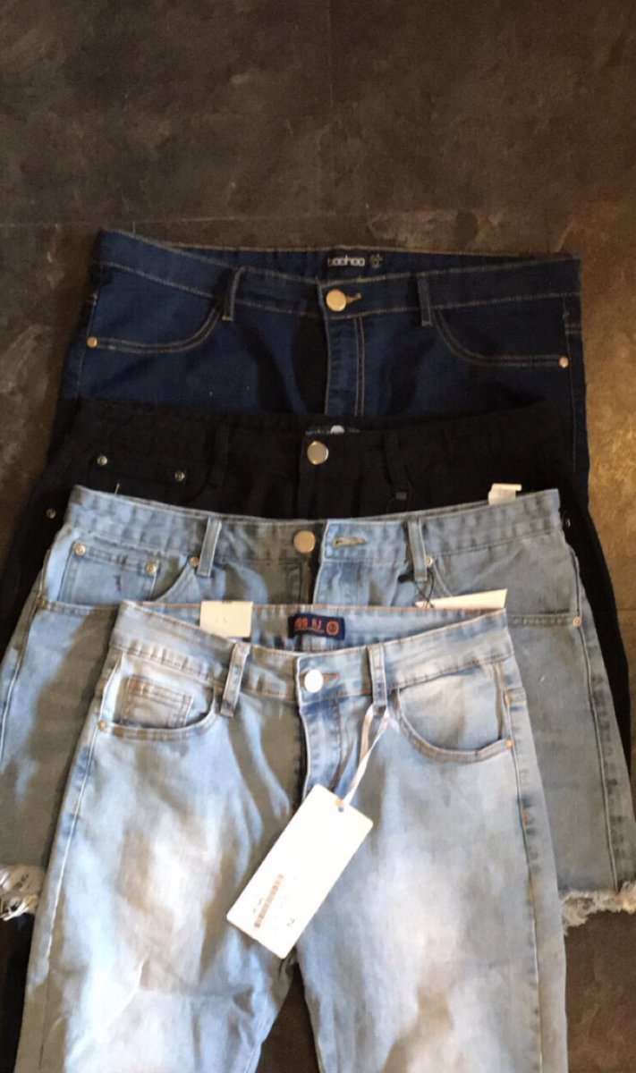 According to <a href="/boohoo/">boohoo</a> all these jeans are the same size!! Two pairs are massive and the other two are too small! Things like this is why I HATE shopping!!! 🤦🏽‍♀️😭 #ihateshopping #allthesizes