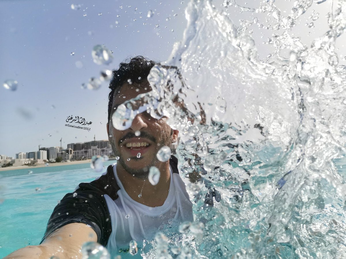 m5awisudeer2012's tweet photo. سيلفي من نوع آخر شكرا @HuaweiMobileKSA على جهاز #30pro https://t.co/ClfqbIFSoH