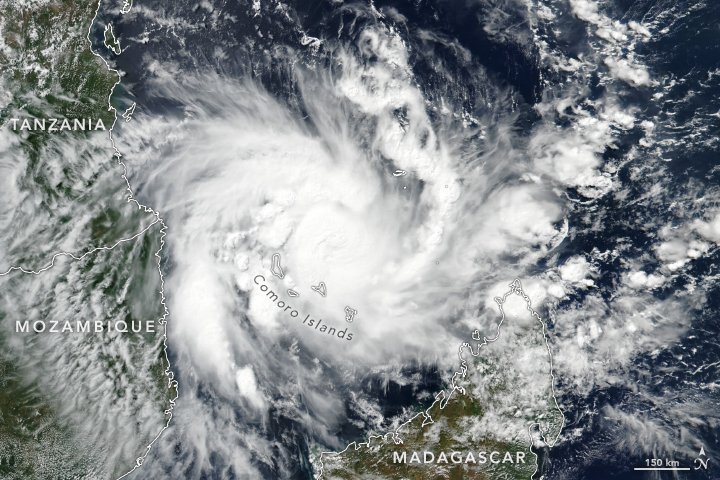 ADRAIntl's tweet photo. BREAKING: #CycloneKenneth has escalated from a category 1 to a category 4 disaster overnight and is currently hitting #Mozambique. #ADRA is monitoring and prepared to respond. #ADRAresponds https://t.co/yC7yjp3NLC