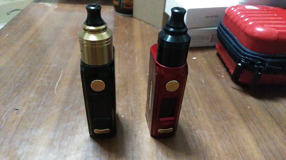 qqbb4fz9n's tweet photo. XSとVape fly Holic MTL RDA合うよなぁ~。
わーべさんでも通常版の Holic MTL RDAを取り扱ってくれないかなぁ。
XSに凄く合うアトマやと思う。
#こーへい #こーへいHORICKTV
#わーべ #ALPHAXS https://t.co/oQOqjUC2dV