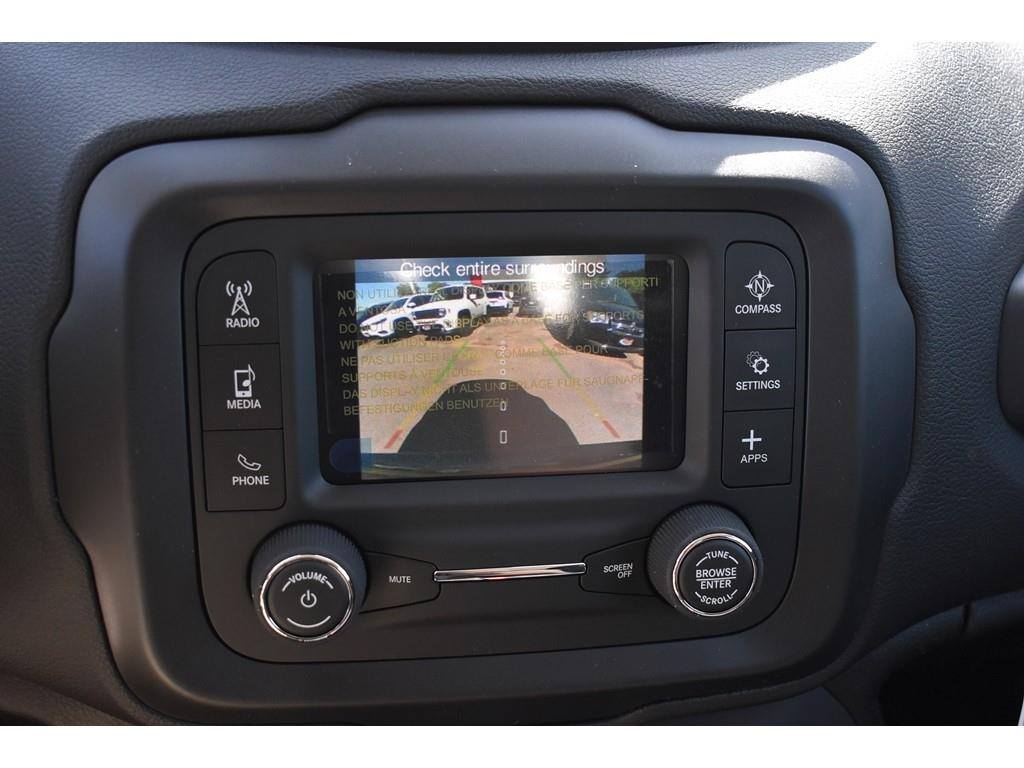 FrontierAuto's tweet image. Our astounding 2019 #JeepRenegade Sport 4X4 is ready, willing, and able! This SUV offers you near 31mpg on the highway and turns heads with great-looking wheels. 
Details: bit.ly/2DAQazf