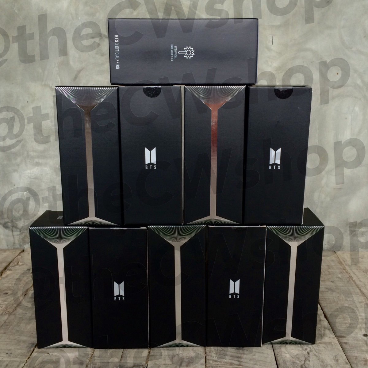 theCWshop's tweet photo. Army Bombs 3.0 up for grabs!

Send us a message for more details! 😉 

#bts #ARMY #BTSARMY #armybomb3 #btslightstick https://t.co/YNSkAlCXH3